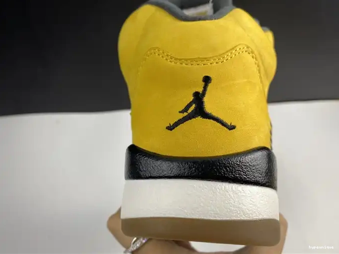 HYPE T23 Air 5 454783-701 Tokyo Jordan Retro 0522